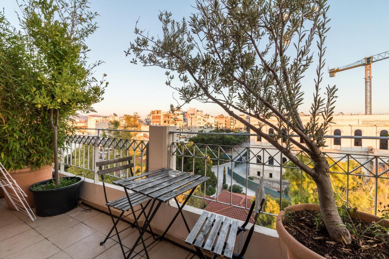 A Luxury Maisonette With Sea View Пирей Экстерьер фото